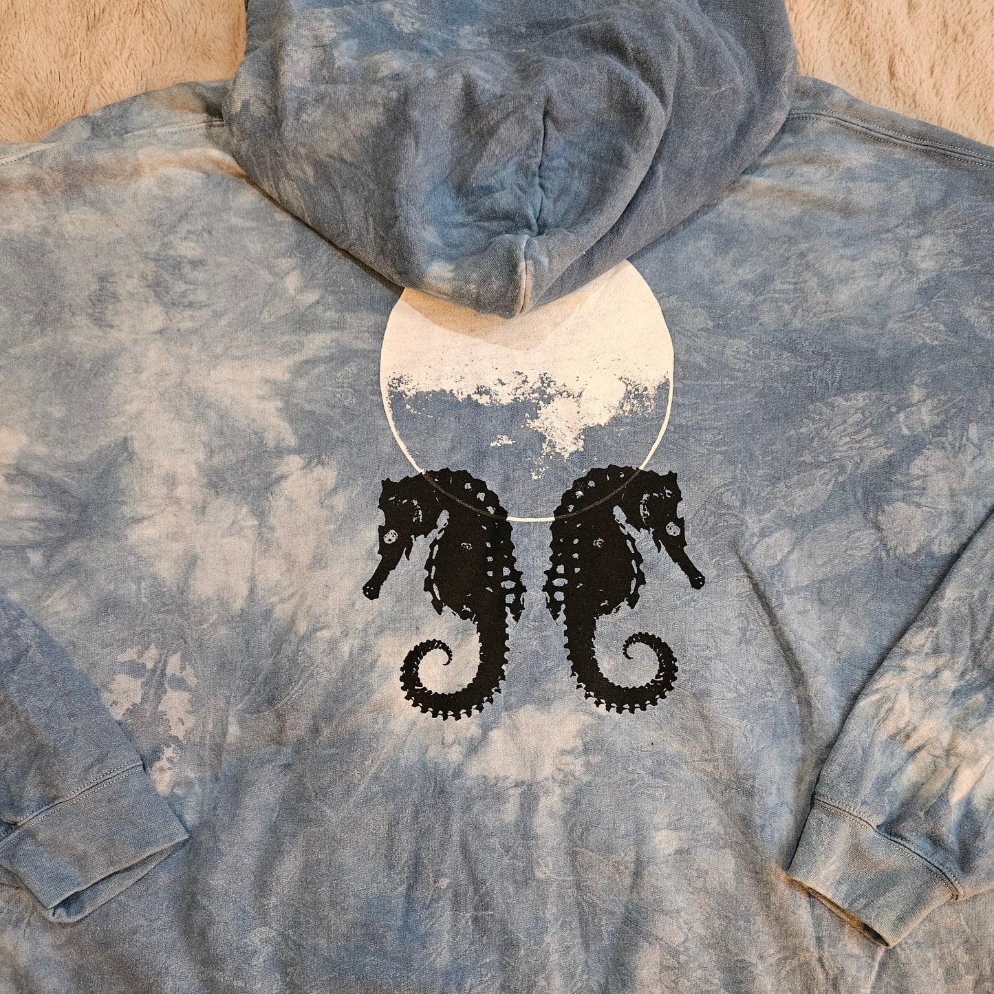 INDIGO DYED HOODIE W RADCHILL PRINT